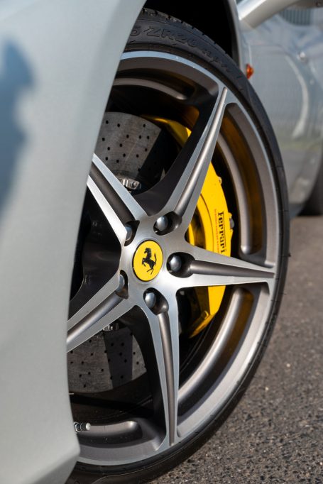 Ferrari 458 ITALIA Spider (saulheim, sebtember 2024)